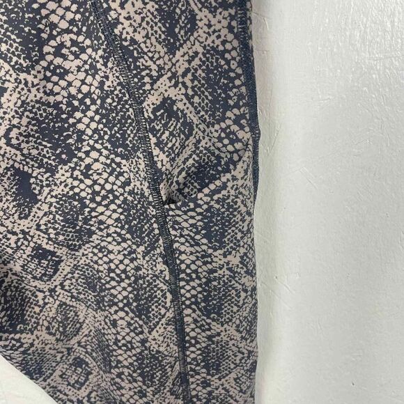 Athleta Ultimate 7/8 Tight Activewear Leggings Snakeskin Size M - Picture 4 of 7